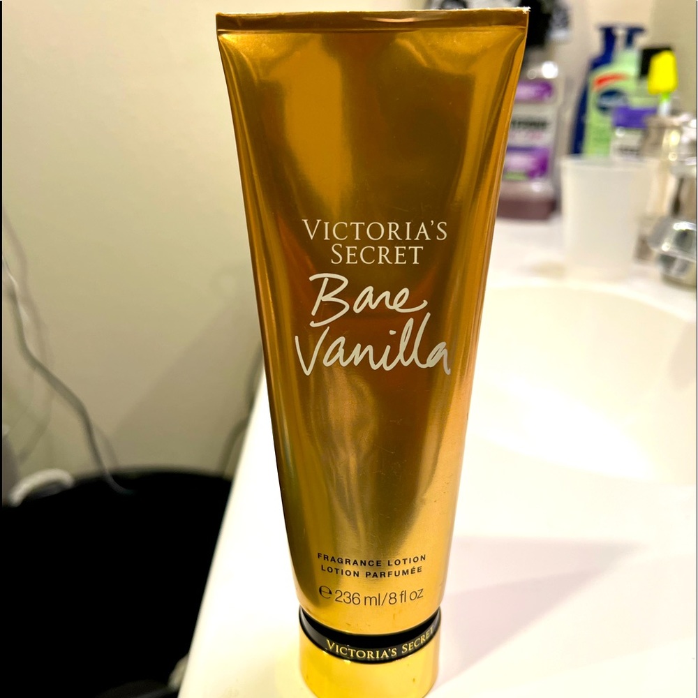 Brand New Victorias Secret 8oz Fragrance Lotion